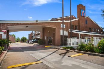 Motel 6 Houston - Brookhollow