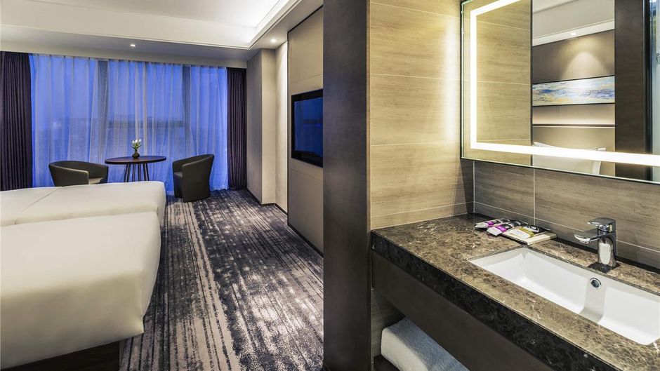 Mercure Yantai Golden Beach Room
