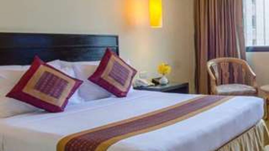 Tarntawan Place Apartments Room