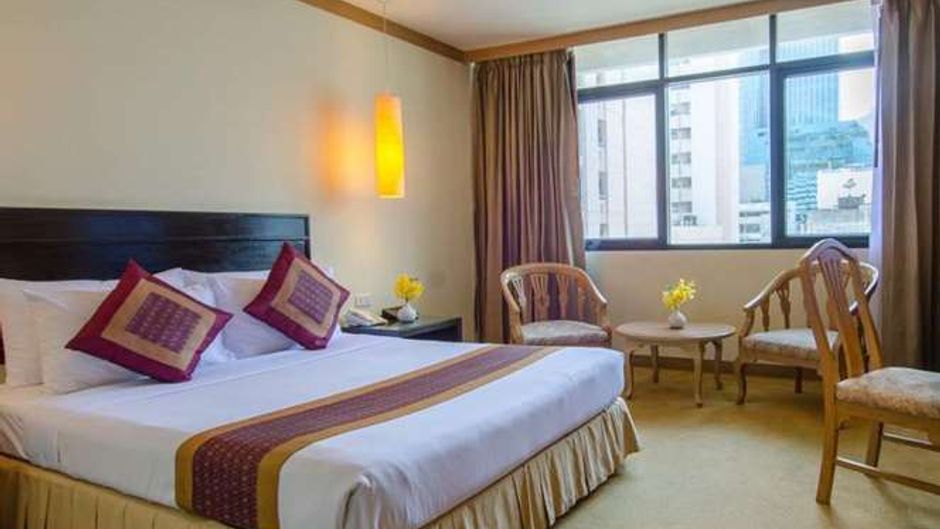 Tarntawan Place Apartments Room