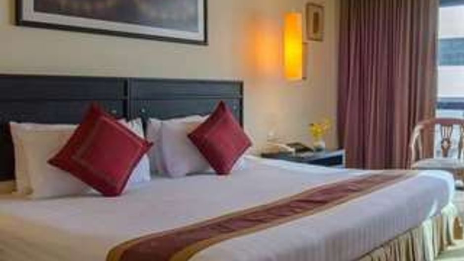 Tarntawan Place Apartments Room