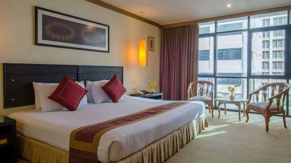 Tarntawan Place Apartments Room