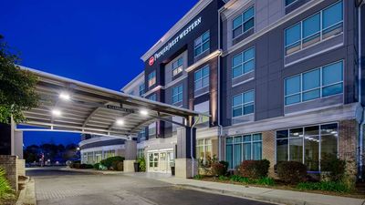 Best Western Premier I-95 Savannah Airpt