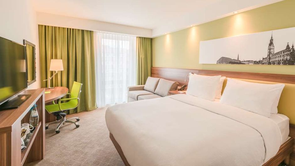 Hampton by Hilton Munich City West Room
