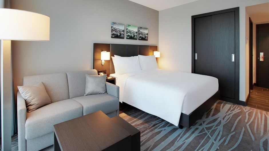 Hilton Garden Inn Zurich Limmattal Room