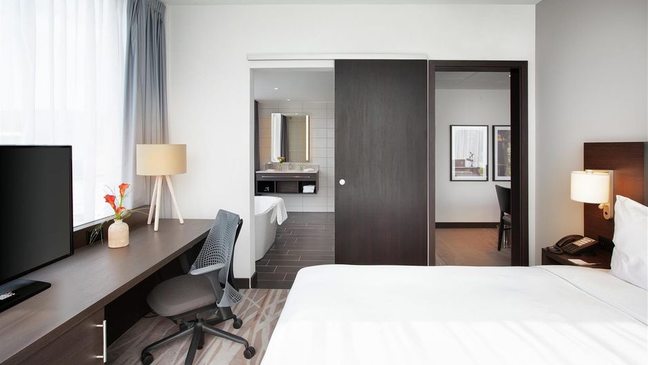 Hilton Garden Inn Zurich Limmattal Room