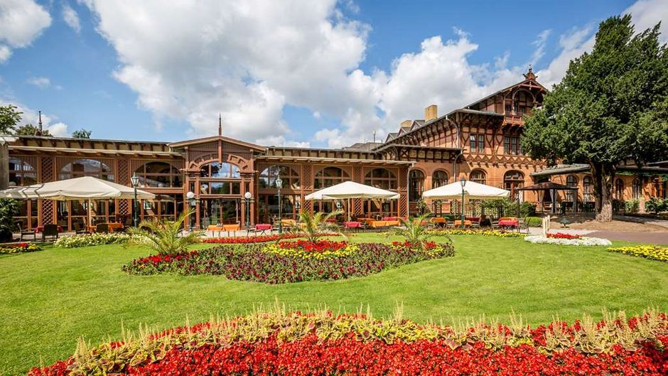 Dorint Herrenkrug Parkhotel Exterior