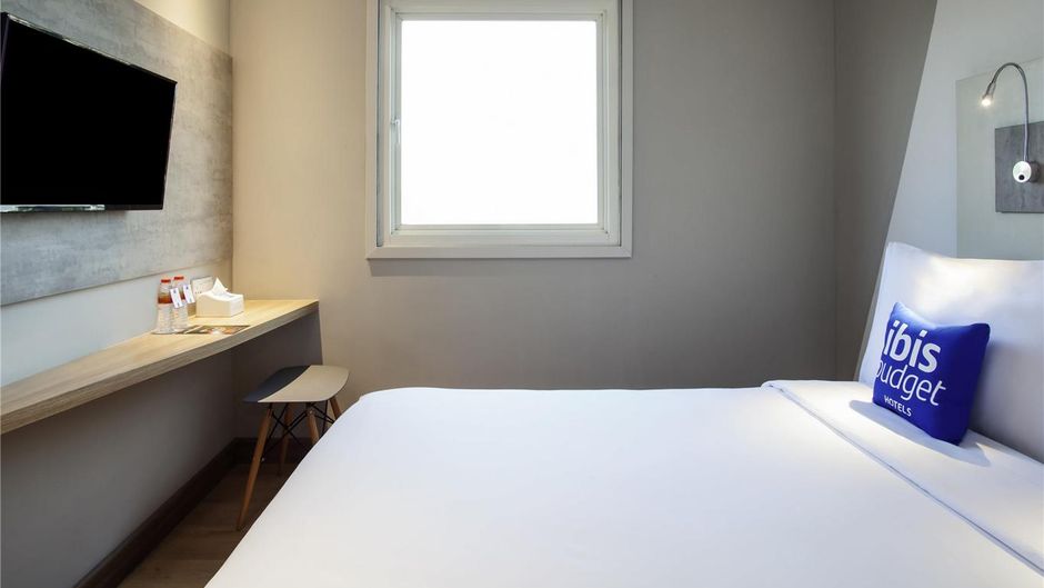 Ibis Budget Surabaya Diponegoro Room