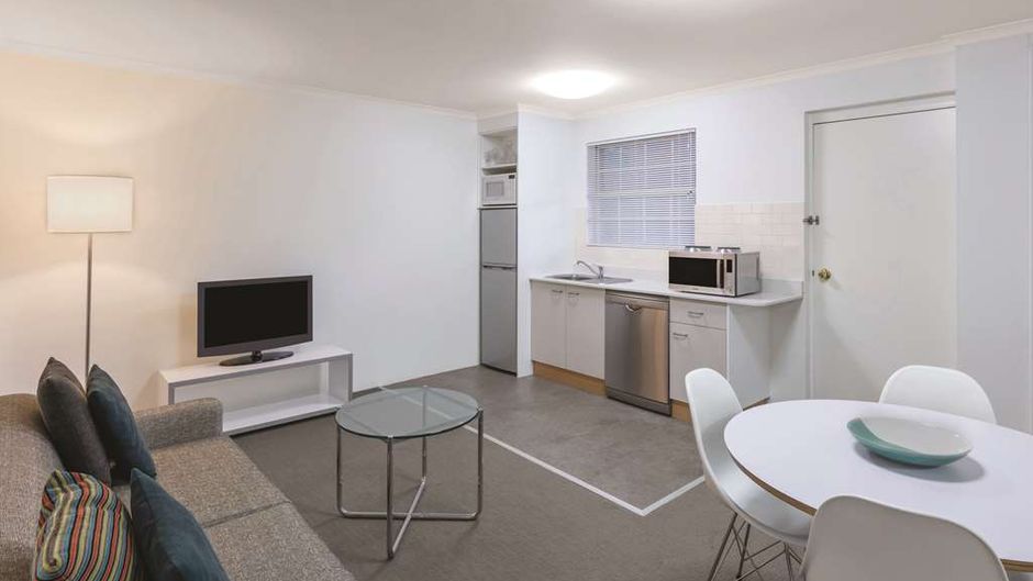 Adina Serviced Apts Canberra Kingston Room