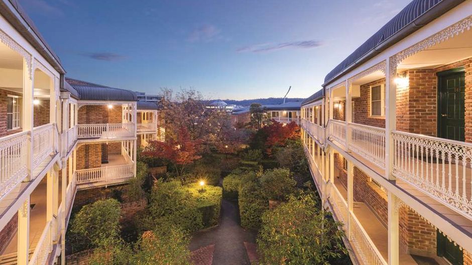 Adina Serviced Apts Canberra Kingston Exterior