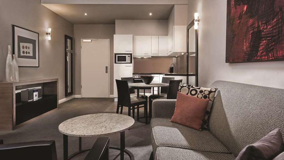 Adina Apartment Hotel Checkpoint Charlie Room
