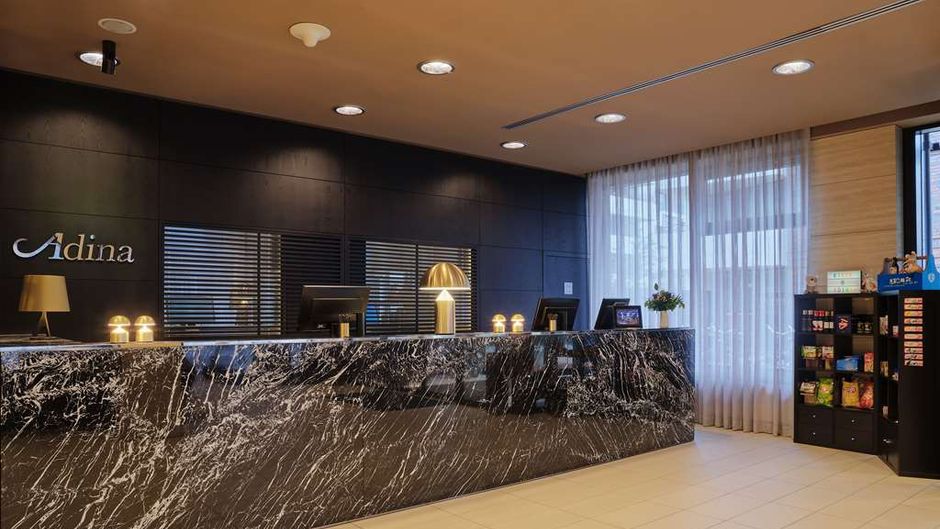 Adina Apartment Hotel Hamburg Michel Lobby