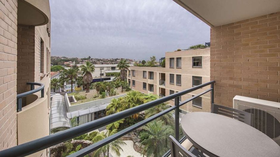 Adina Apartment Hotel Coogee Room