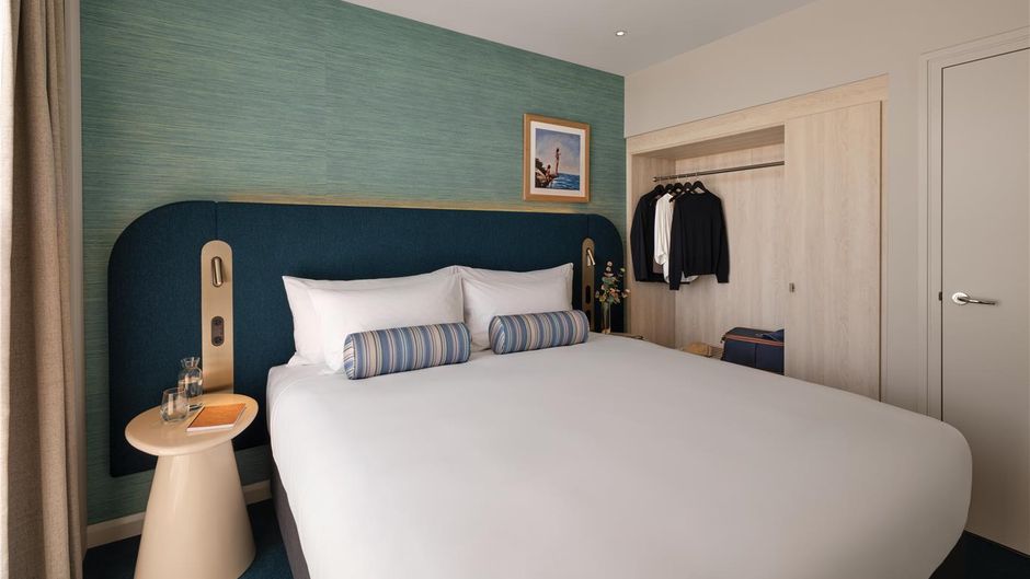 Adina Apartment Hotel Darling Harbour Suite