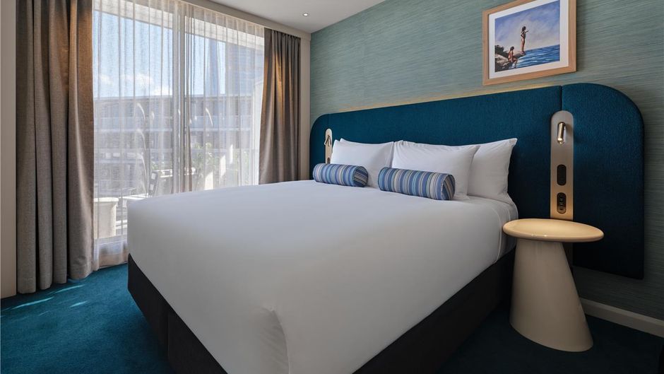Adina Apartment Hotel Darling Harbour Suite