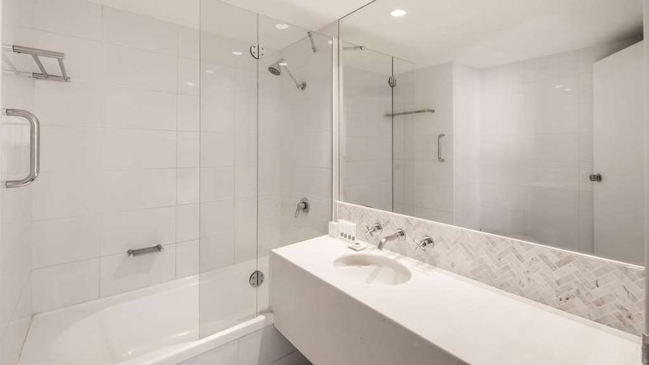 Vibe Hotel Sydney Room