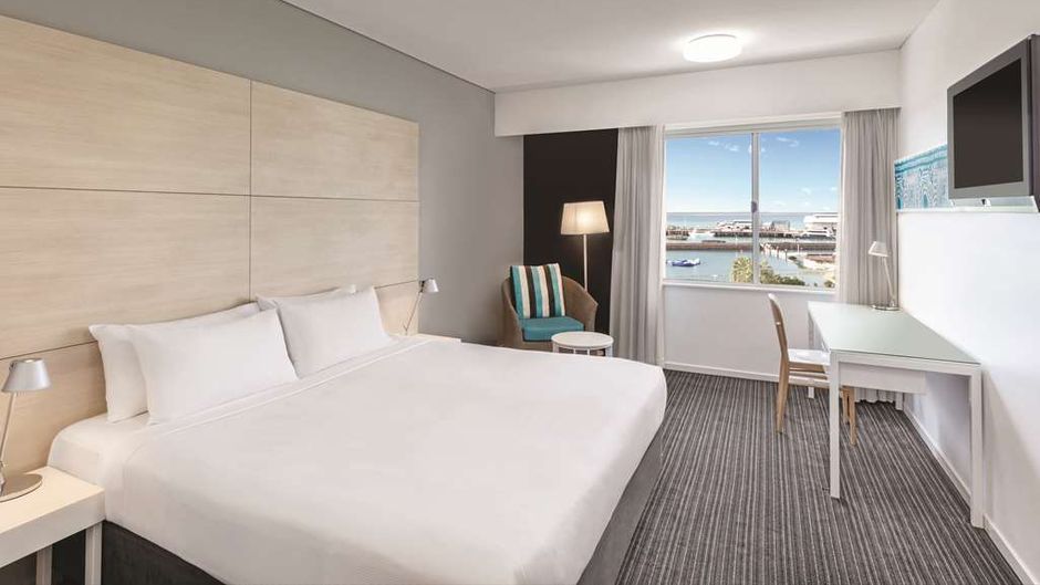 Vibe Hotel Darwin Waterfront Room