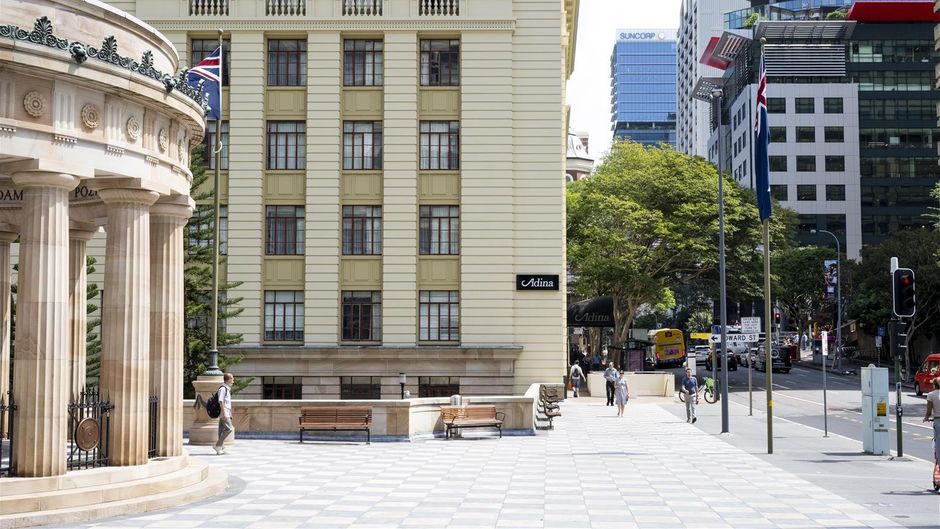 Adina Apartment Hotel Anzac Square Exterior