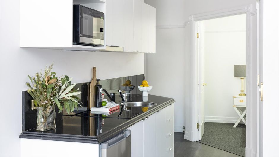 Adina Apartment Hotel Anzac Square Room