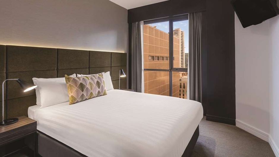 Adina Apartment Hotel Melbourne Room