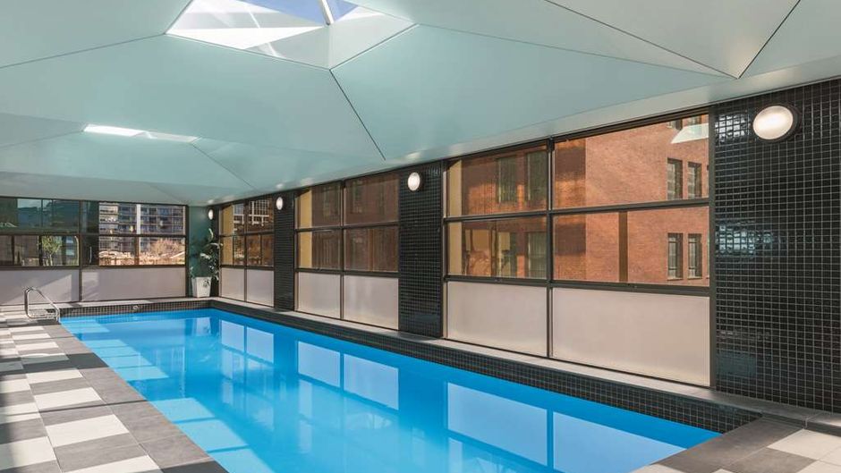Adina Apartment Hotel Melbourne Pool
