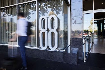 Adina Apartment Hotel on Flinders Street