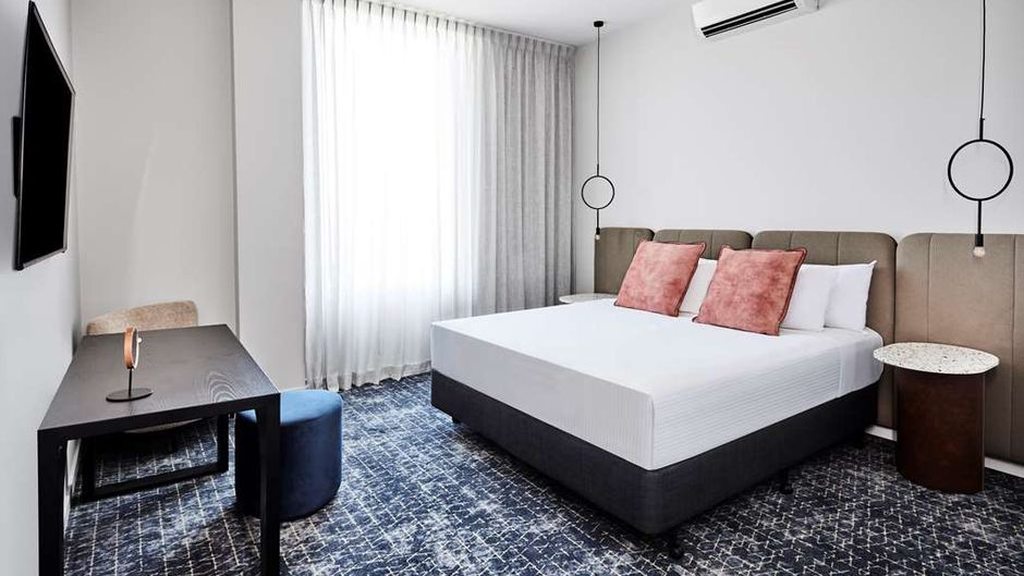 Adina Apartment Hotel on Flinders Street Suite