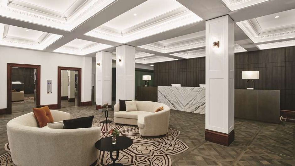 Rendezvous Hotel Melbourne Lobby