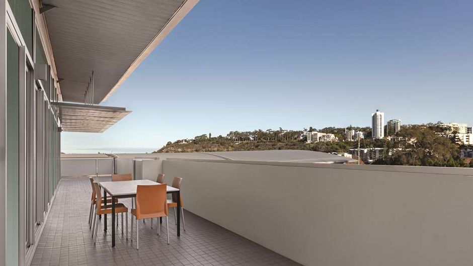 Adina Apartment Hotel Perth Room
