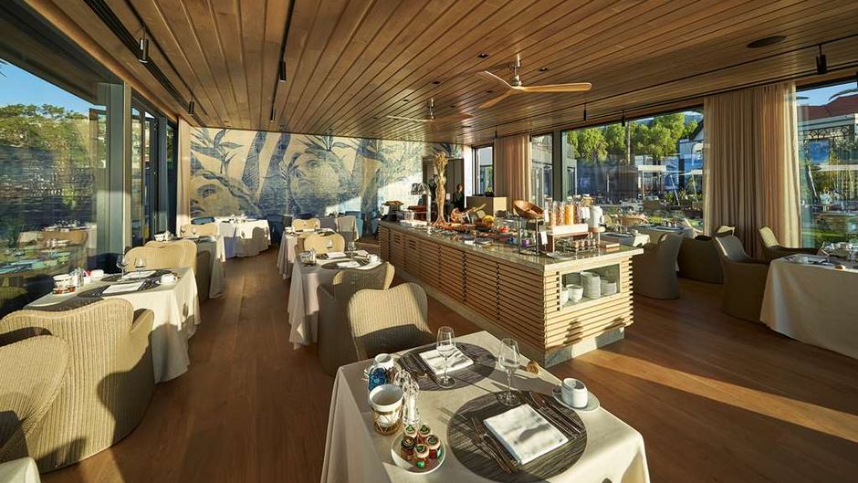 Les Suites at the Cliff Bay Restaurant