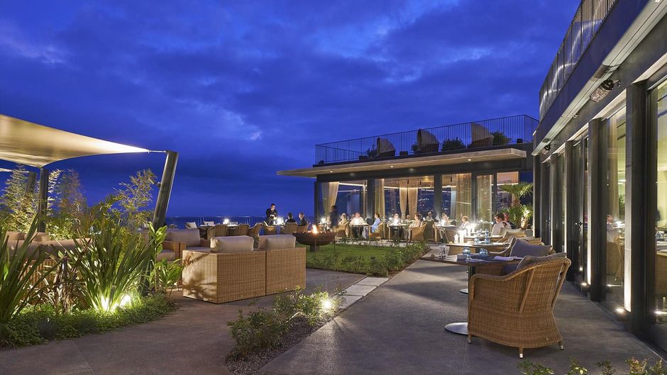 Les Suites at the Cliff Bay Restaurant