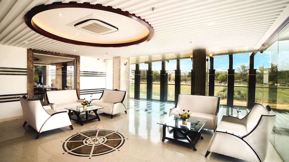 Comfort Inn Benares Lobby