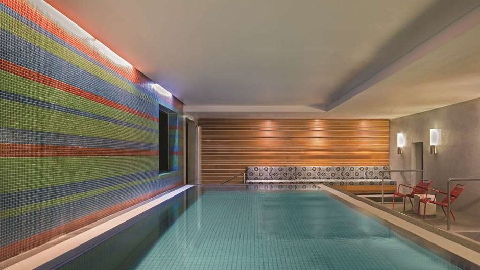 Adina Apartment Hotel Berlin Mitte Pool