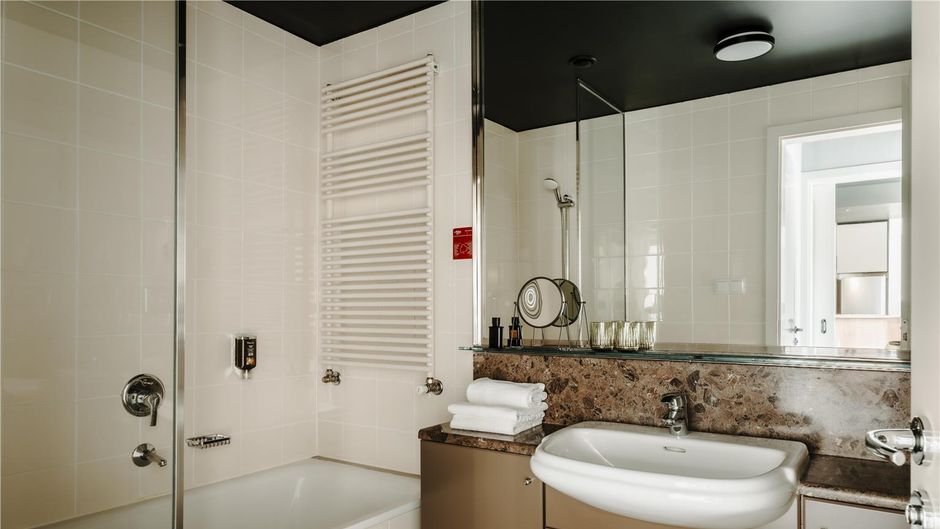 Adina Apartment Hotel Budapest Suite