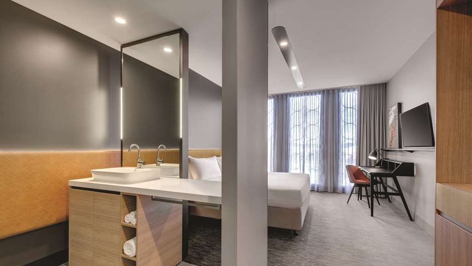Vibe Hotel Canberra Airport Room