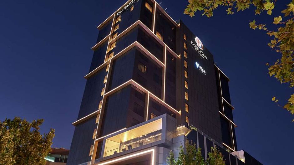 DoubleTree by Hilton Perth Northbridge Exterior