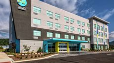 Tru by Hilton Roanoke Hollins