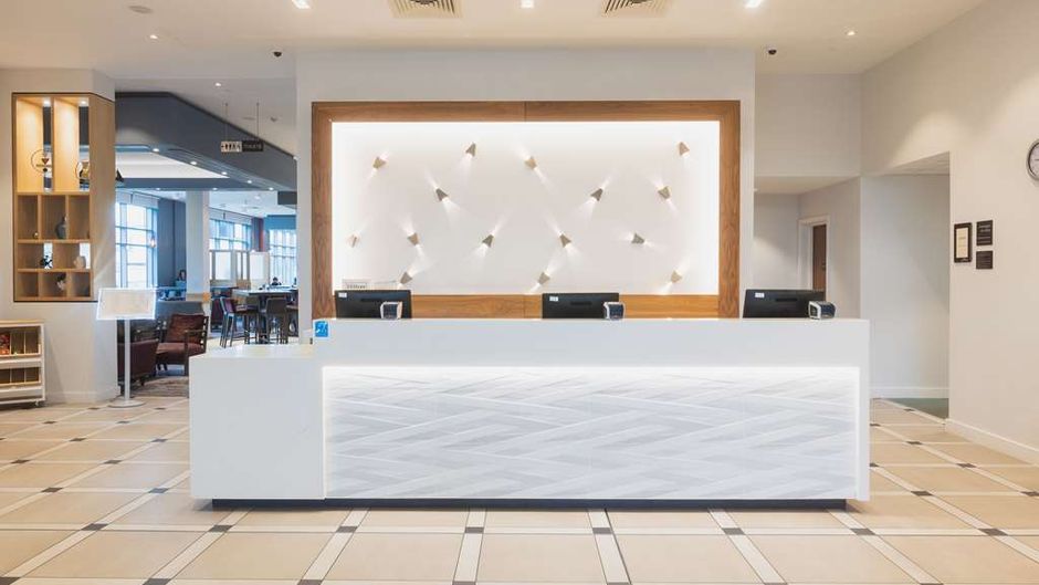 Hilton Garden Inn Birmingham Airport Lobby