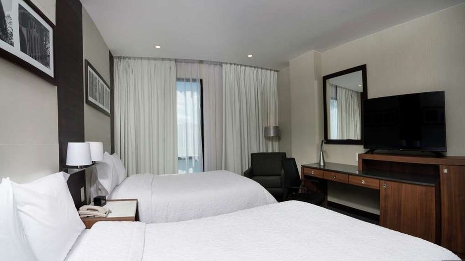 Hampton Inn by Hilton San Luis Potosi Room