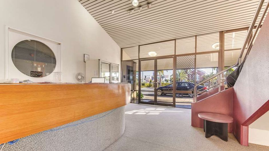Rockhampton Riverside Central Hotel Lobby