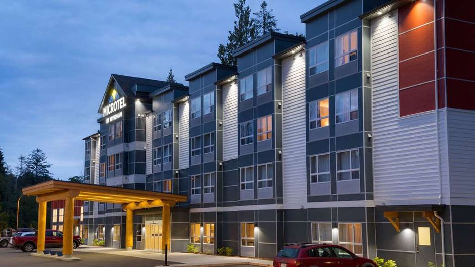 Microtel Inn/Stes by Wyndham Oyster Bay Exterior
