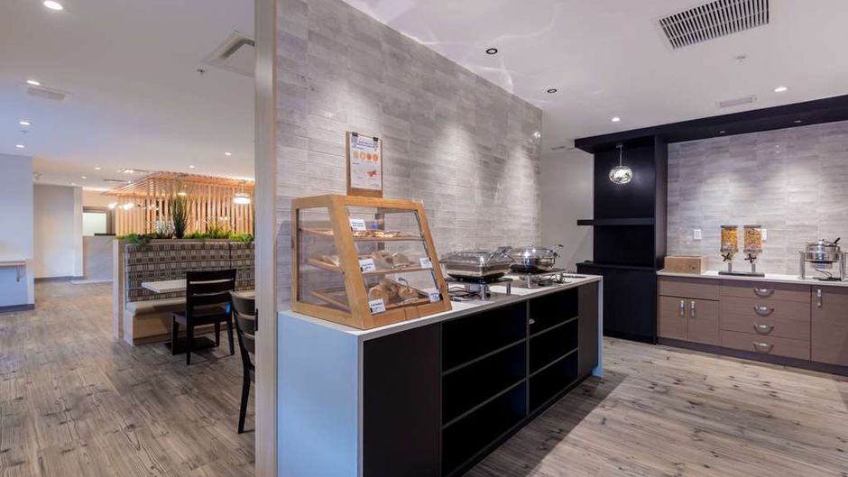 Microtel Inn/Stes by Wyndham Oyster Bay Restaurant