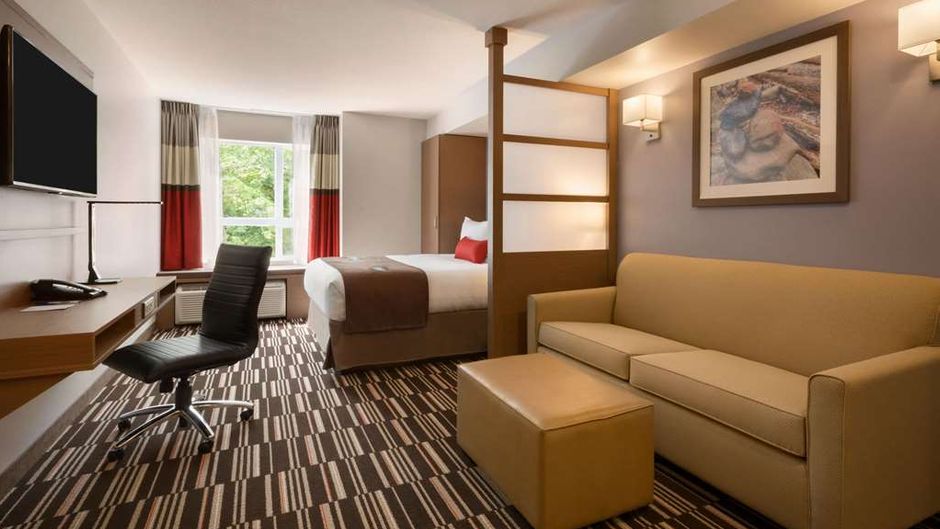 Microtel Inn/Stes by Wyndham Oyster Bay Room