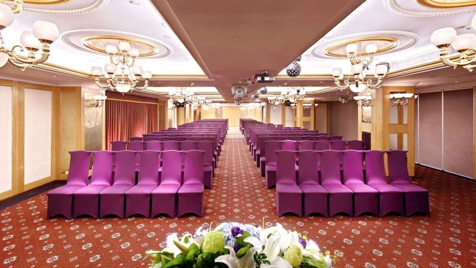 Cosmos Hotel Restaurant