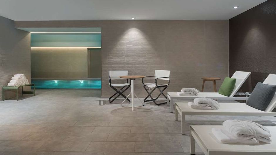 Adina Apartment Hotel Leipzig Pool