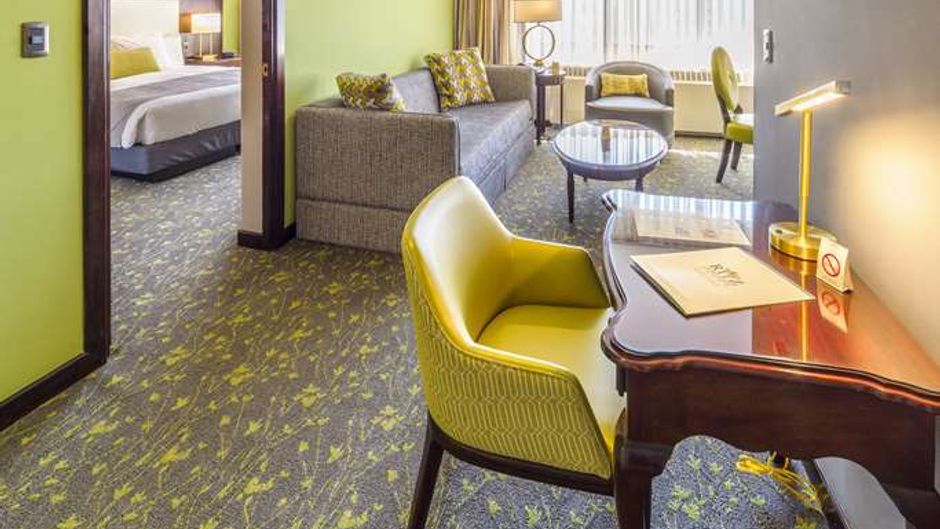 Ritz Apart Hotel All Suites Room