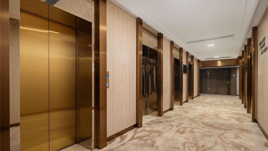 Mercure Chongqing Downtown Exterior