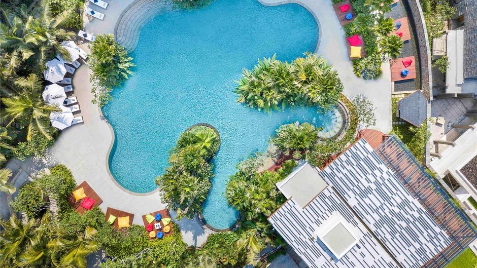 Pullman Ciawi Hotel Pool