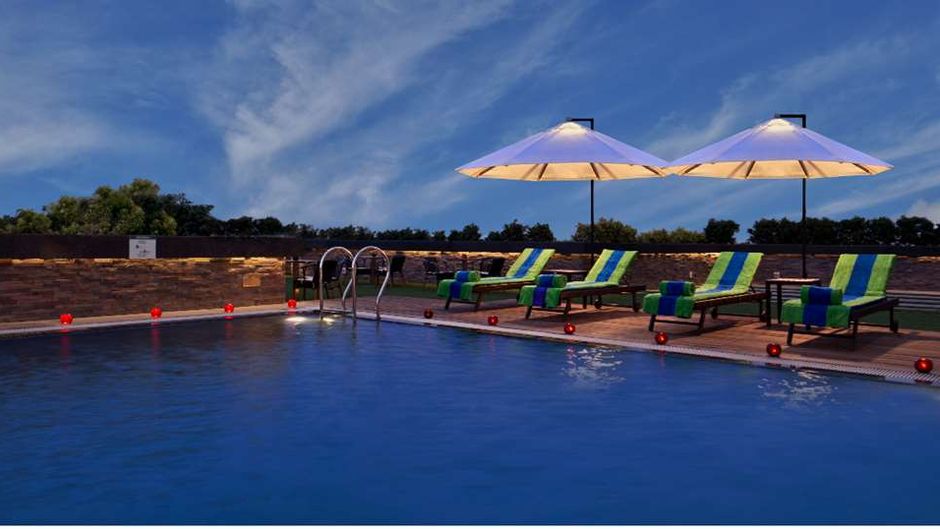 Fortune Park JPS Grand Pool