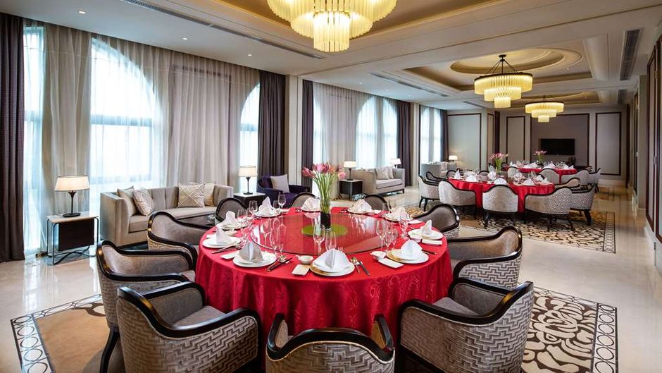 Ramada Plaza by Wyndham Wuhan Huangpi Restaurant